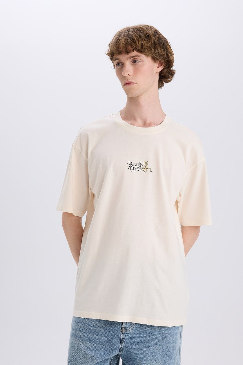 Erkek Ekru %100 Pamuk Rick and Morty Boxy Fit Bisiklet Yaka Sırt Baskılı Kısa Kollu Tişört