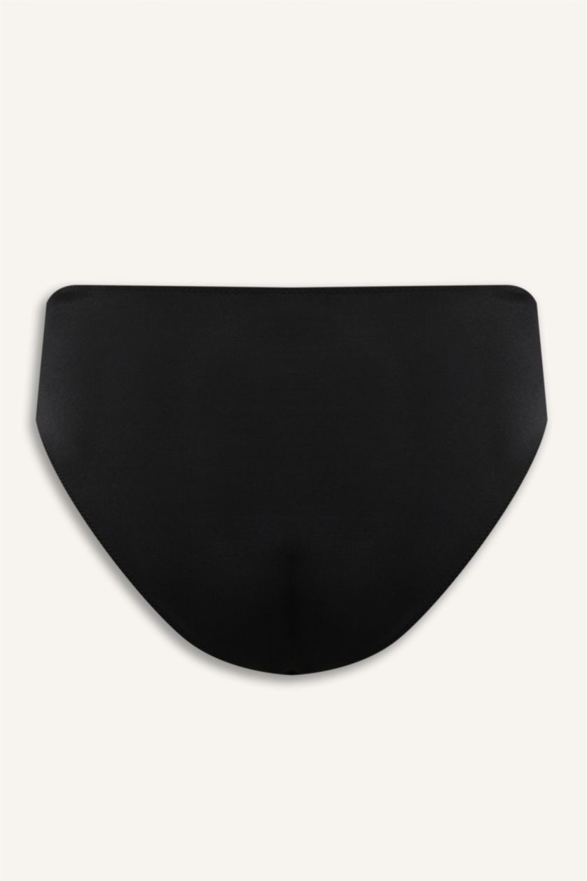 Kadın Siyah Regular Fit Nakışlı Bikini Altı