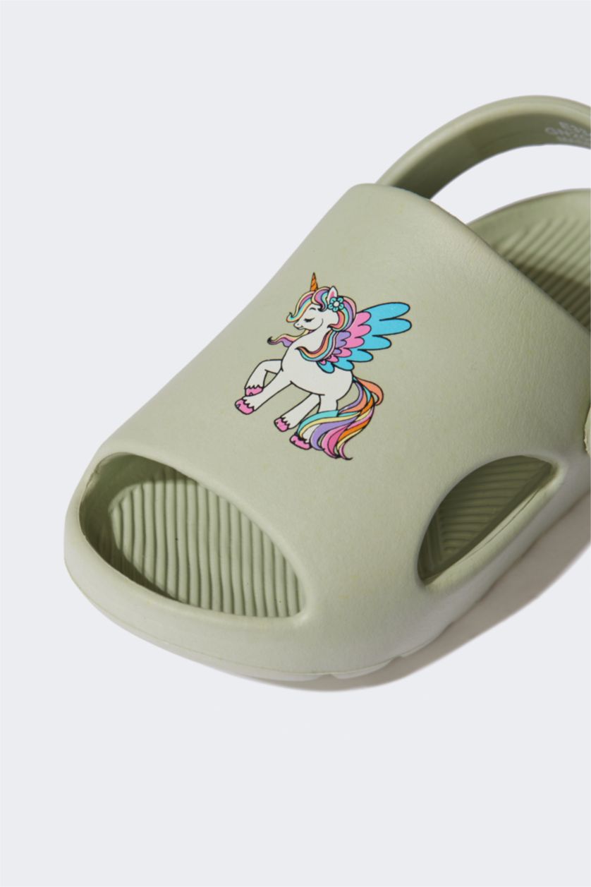 بناتي أخضر فاتح شبشب بناتي بكعب مسطح أخضر فاتح