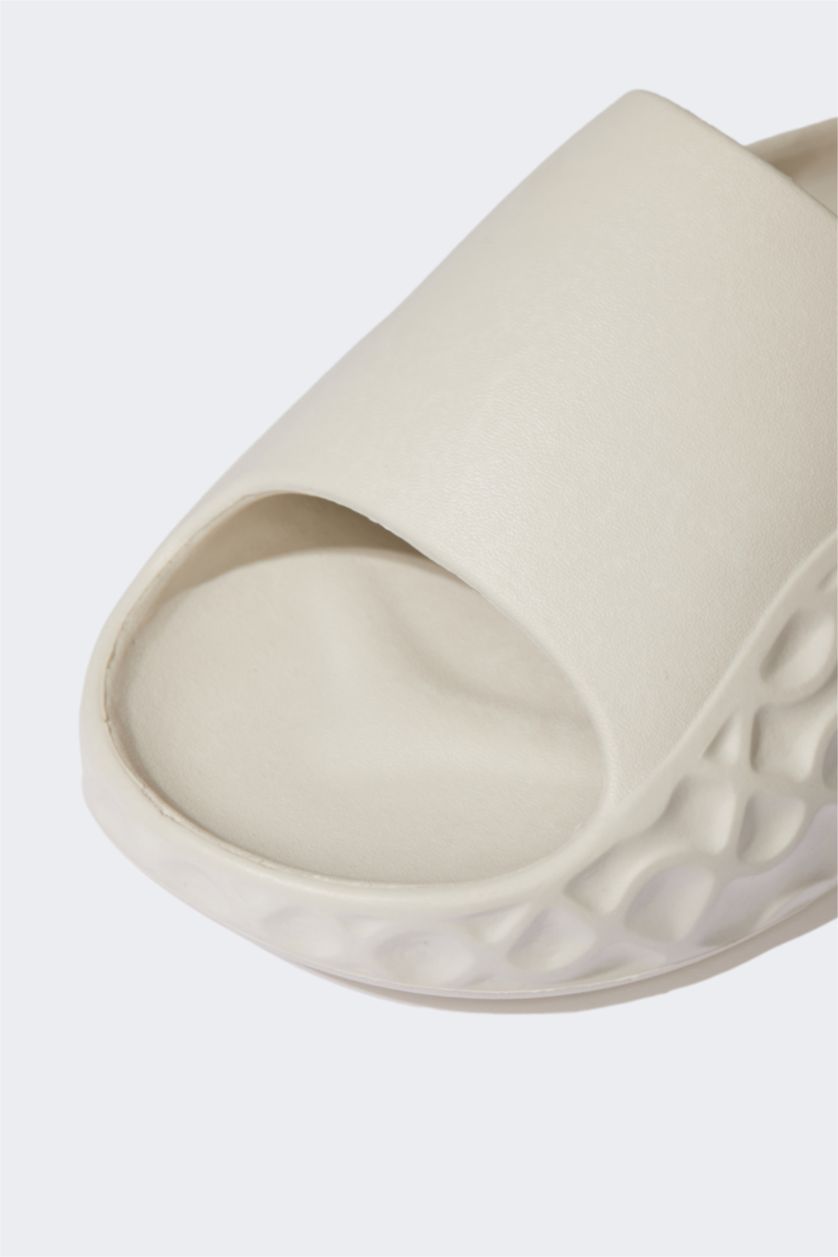 Kadın Bej Kadın Düz Taban Tek Bantlı Eva Terlik