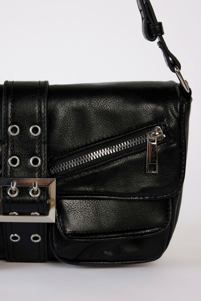 Woman Black Woman Faux Leather Shoulder Bag