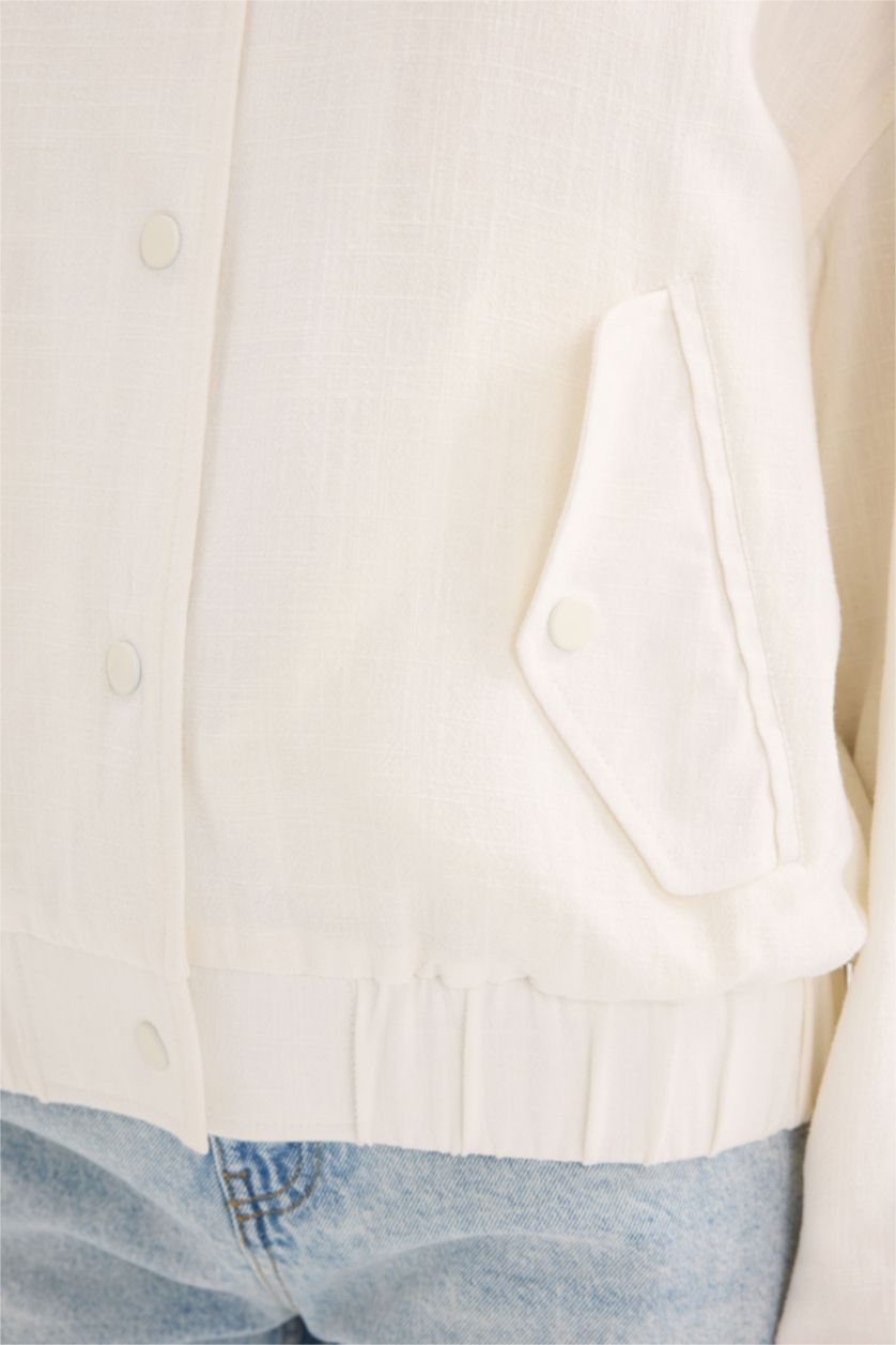 نساء بيج فاتح قمصلة نفخ قصة عادية بياقة بولو مبطن بالقطن مقاوم للماء