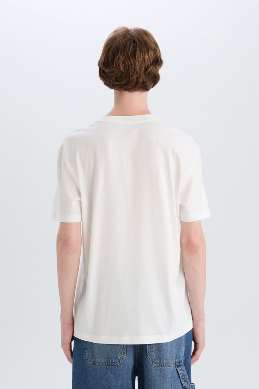 Erkek Kırık Beyaz %100 Pamuk Regular Fit Bisiklet Yaka Baskılı Kısa Kollu Tişört