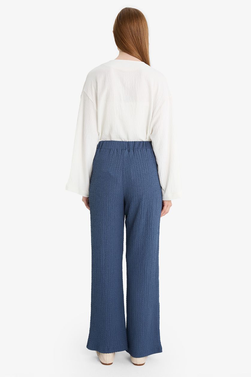 حريمي نيلي فاتح بنطلون منسوج قصة مريحة