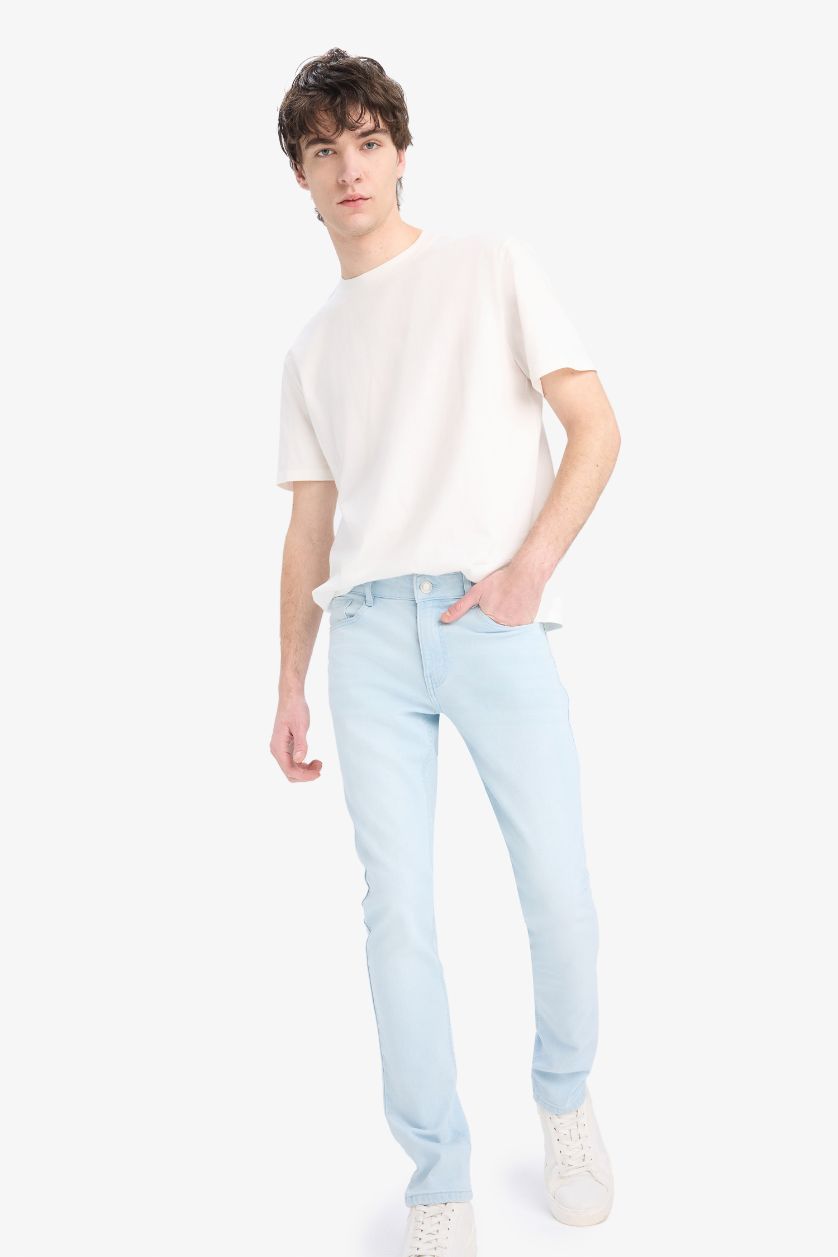 Man Ice Blue Pedro Slim Fit Normal Waist Skinny Leg Jeans