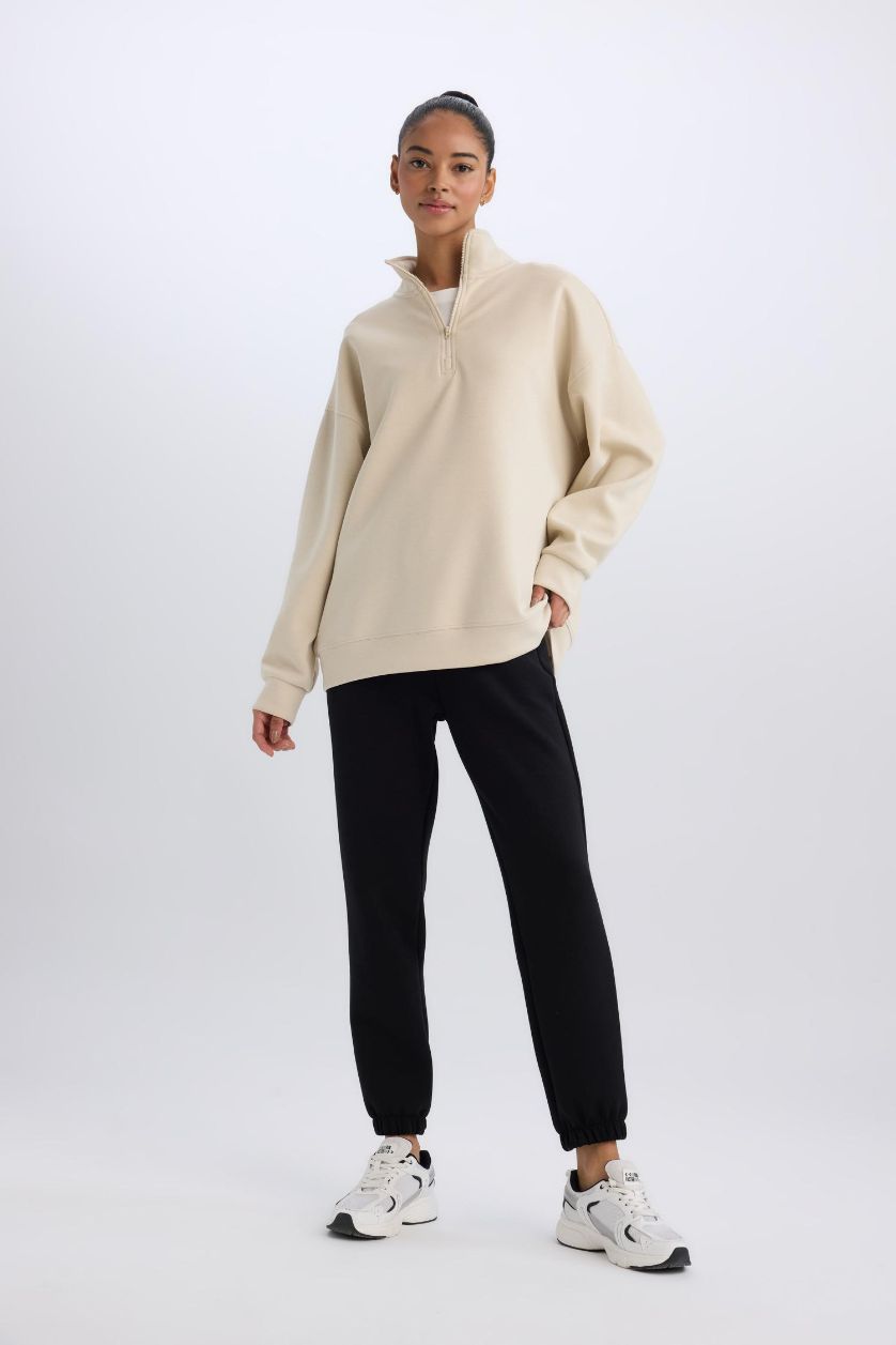 Kadın Siyah Standart Fit Uzun İnce Jogger Eşofman Altı Cepli Beli Paçası Lastikli