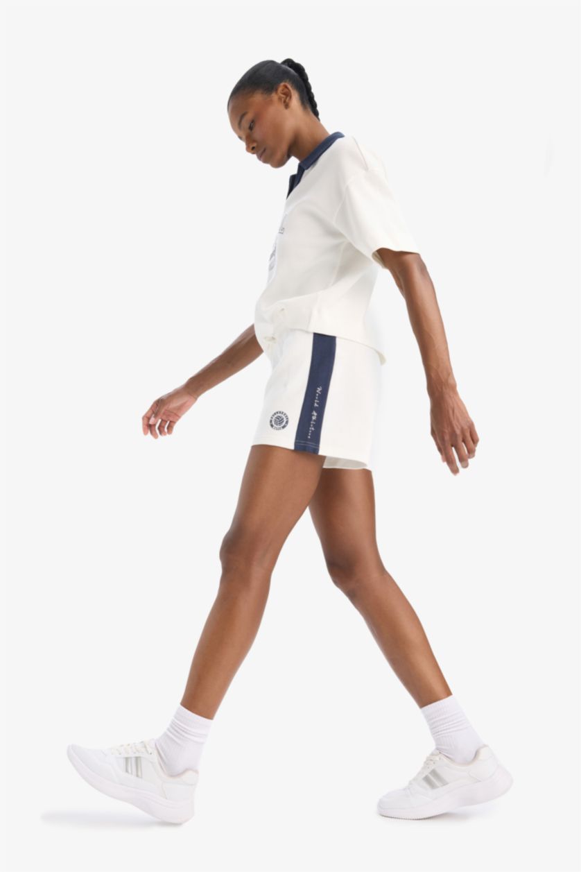 Woman Ecru DeFactoFit Standard Fit Sports Waffle Shorts