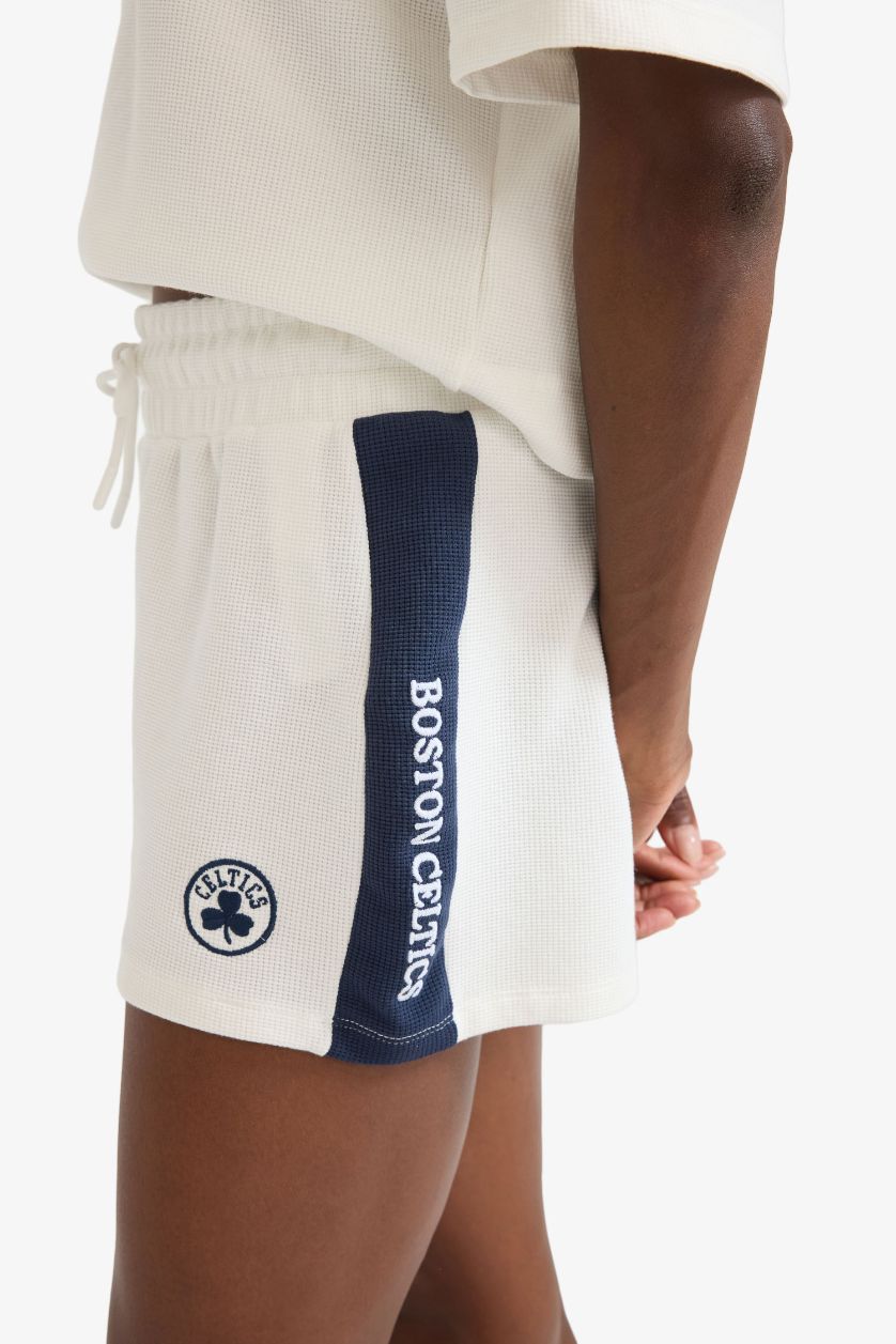 حريمي بيج فاتح شورت قصير قصة عادية من بوسطن سيلتكس