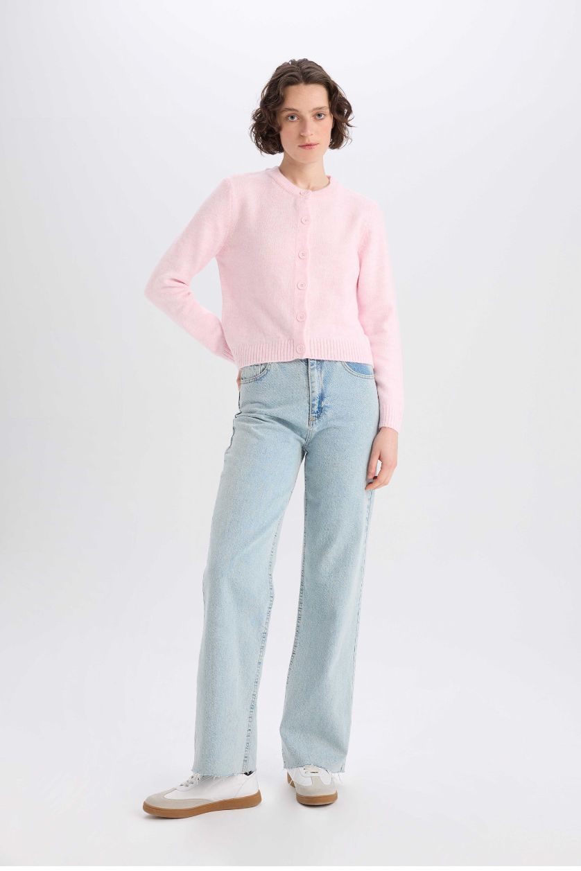 Kadın Açık Pembe Regular Fit Bisiklet Yaka Basic Düz Düğmeli Soft Touch Yumuşak Triko Hırka