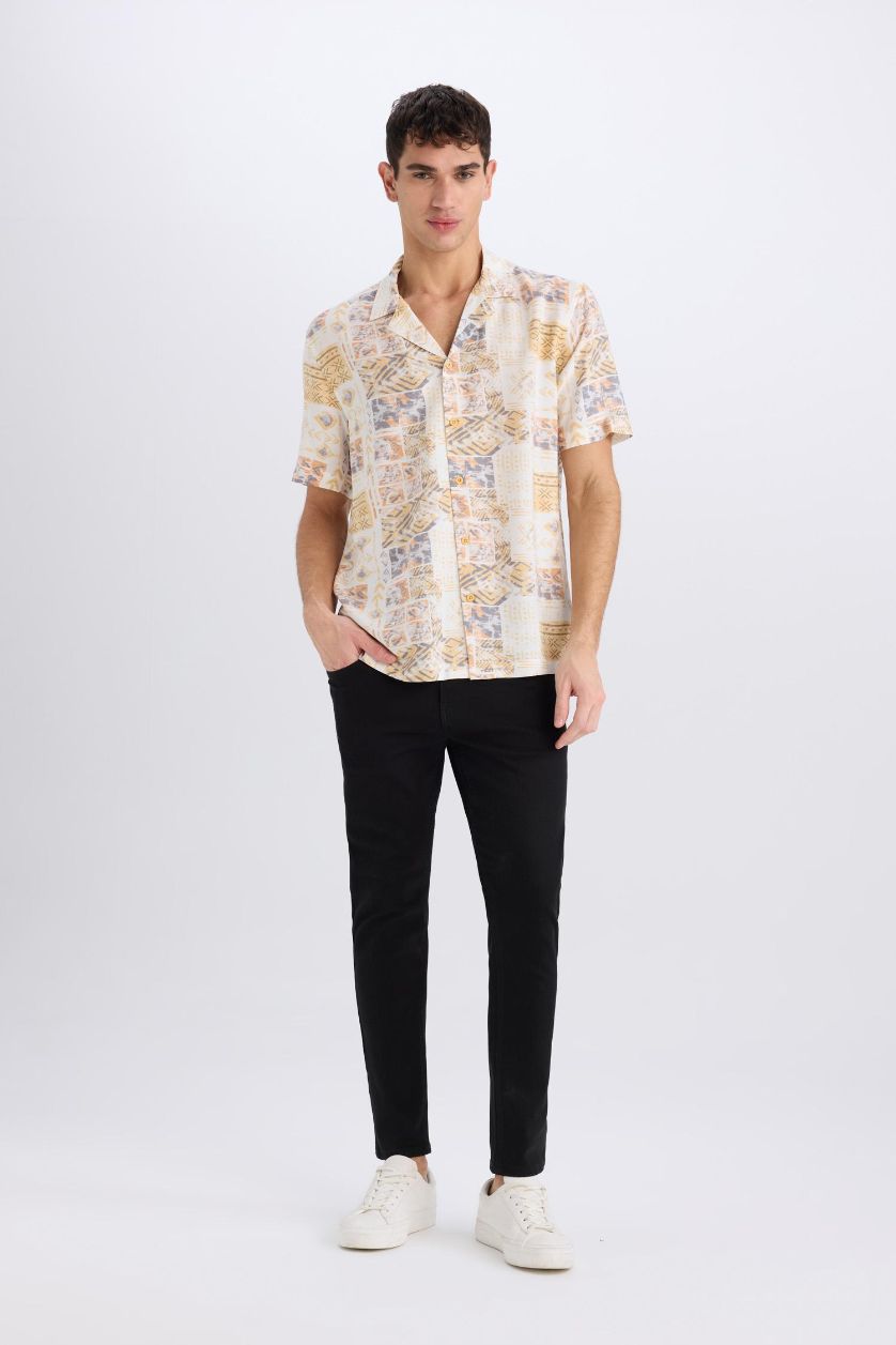 Erkek Taş New Regular Fit Apaş Yaka Desenli Kısa Kollu Gömlek