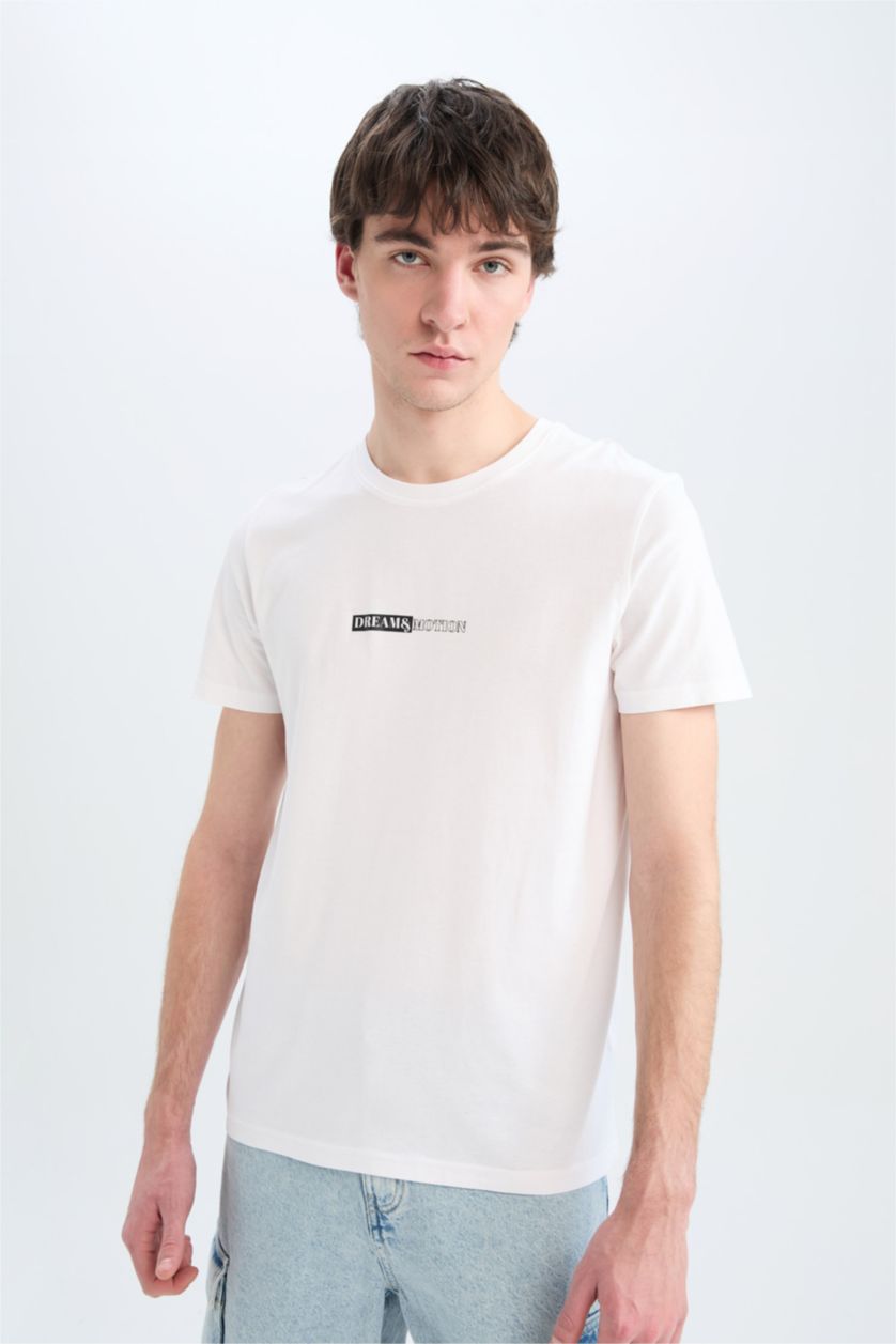 Erkek Beyaz %100 Pamuk Slim Fit Dar Kesim Bisiklet Yaka Baskılı Kısa Kollu Tişört