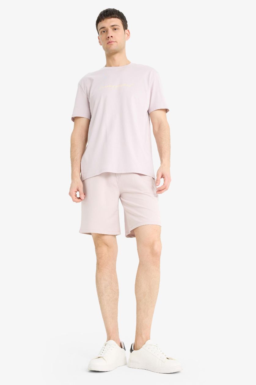 Man Light Lilac Regular Fit Crew Neck Printed Cotton T-Shirt