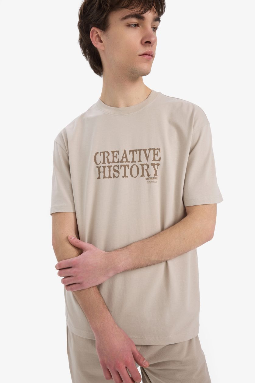 Erkek Kum %100 Pamuk Regular Fit Bisiklet Yaka Baskılı Kısa Kollu Tişört