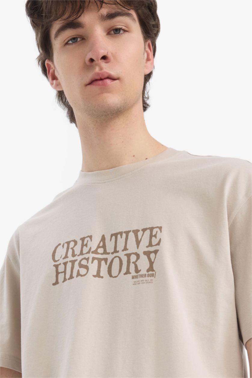 Erkek Kum %100 Pamuk Regular Fit Bisiklet Yaka Baskılı Kısa Kollu Tişört