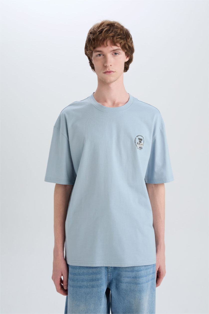 رجالي أزرق فاتح تيشيرت قطن أوفر سايز مطبوع برقبة مستديرة