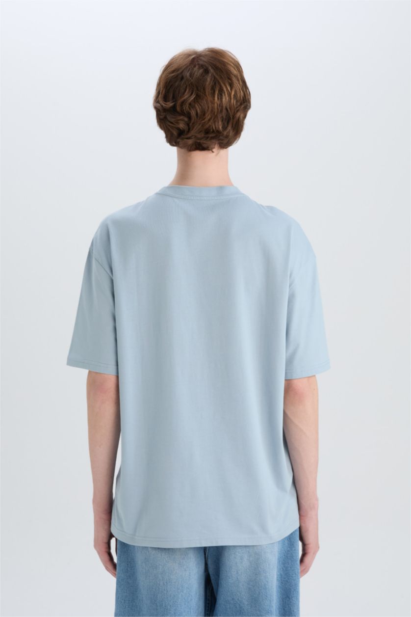 رجالي أزرق فاتح تيشيرت قطن أوفر سايز مطبوع برقبة مستديرة