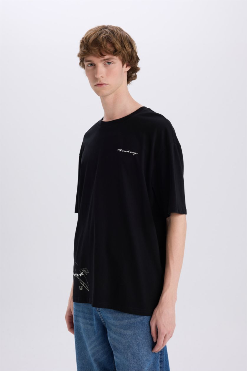 MAN Black Cotton Boxy Fit Crew Neck Printed T-shirt