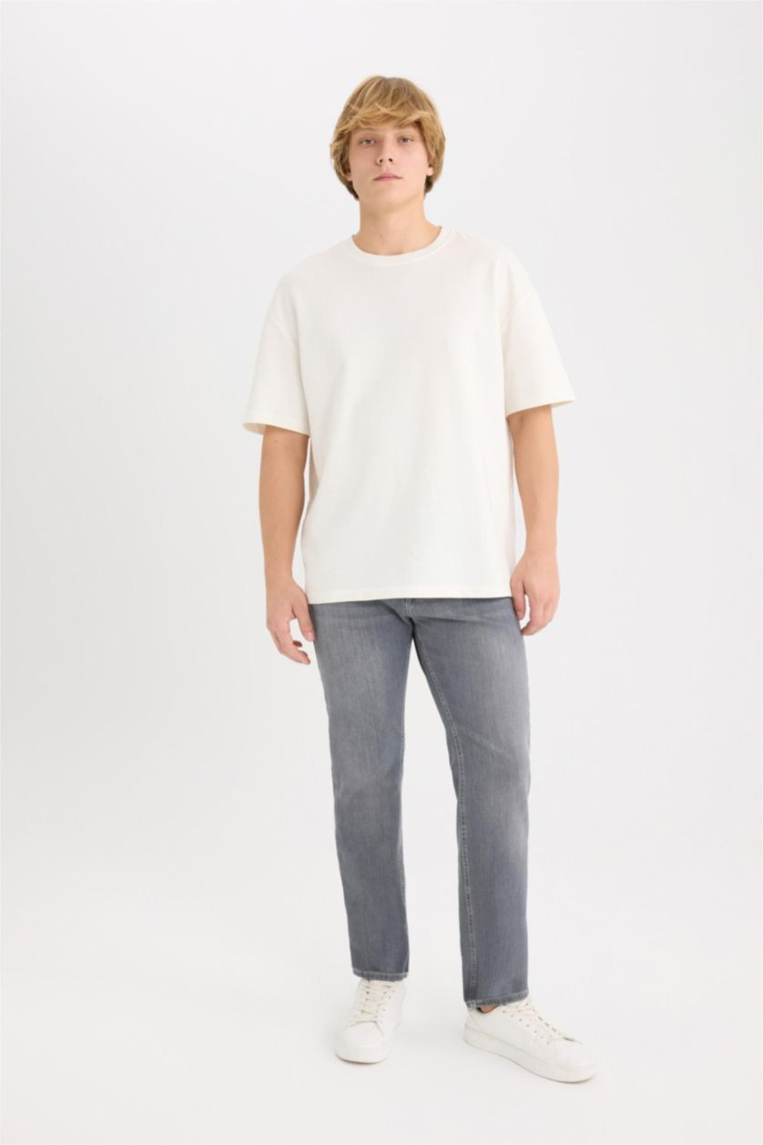 MAN White Regular Fit Crew Neck Short Sleeve T-Shirt