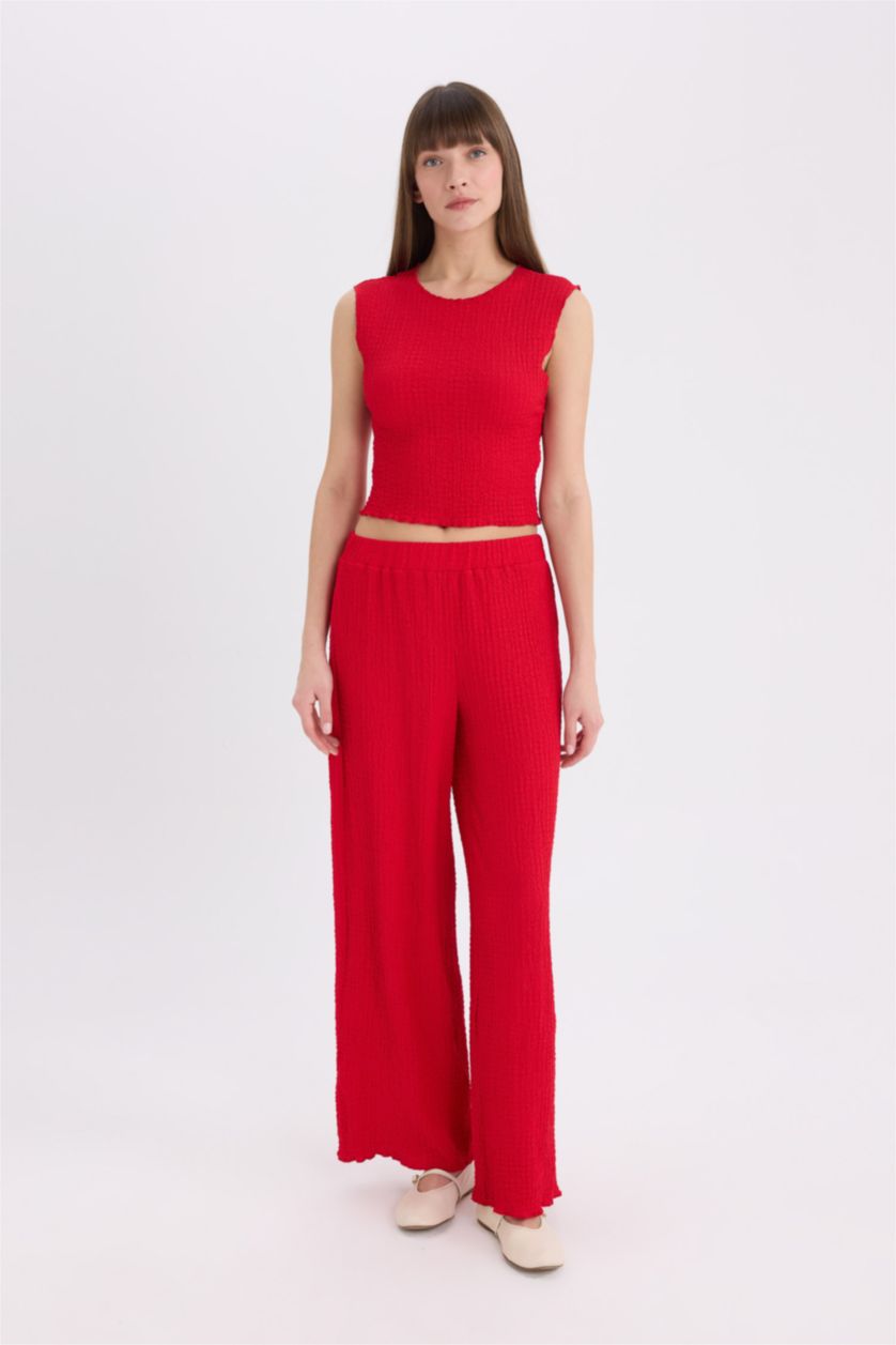 نساء أحمر ديباردور قصة عادية برقبة مستديرة