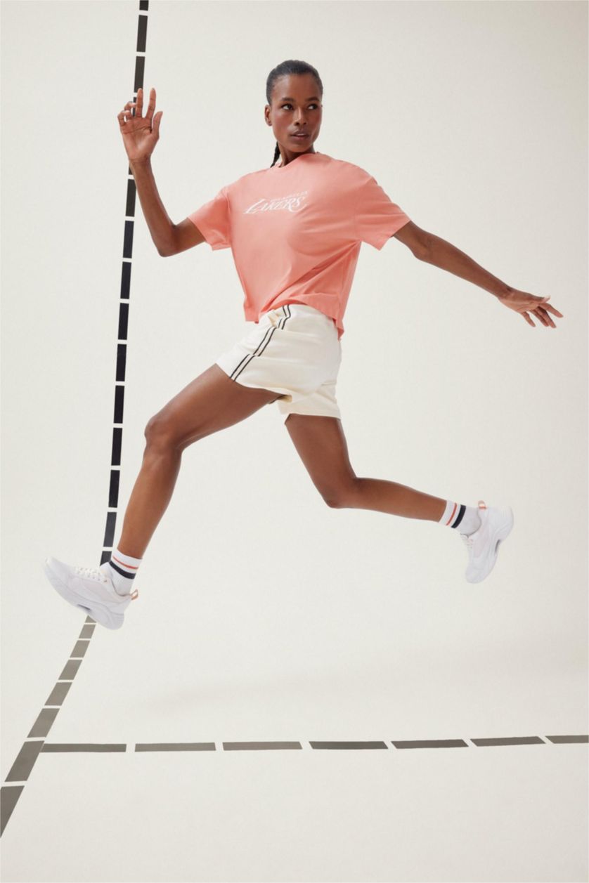 حريمي سيموني تيشيرت اوفر سايز نص كم من لوس أنجلوس ليكرز من DeFactoFit