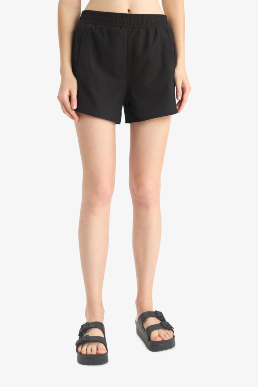 Kadın Siyah Regular Fit Deniz Şortu