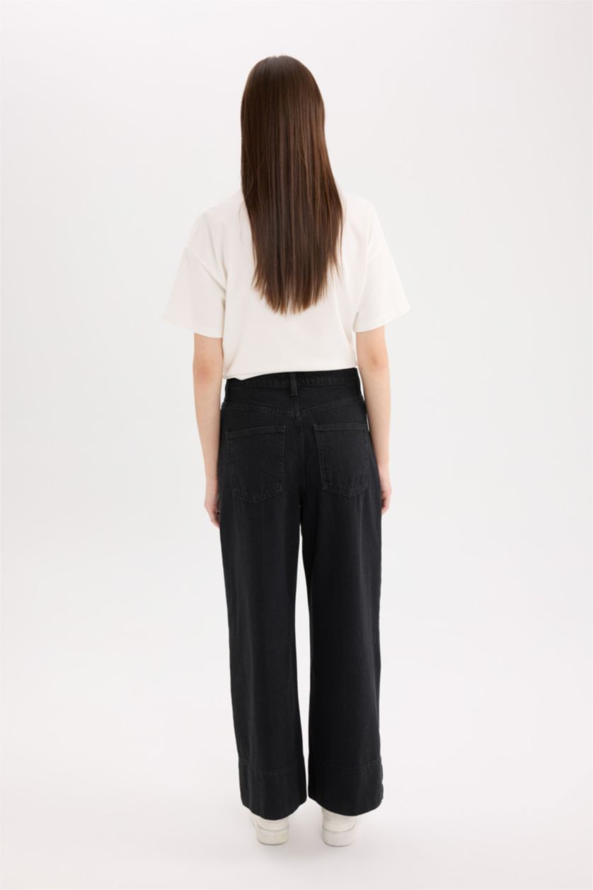 WOMAN Black Short Wide Leg High Waist Crop Washed Jeans