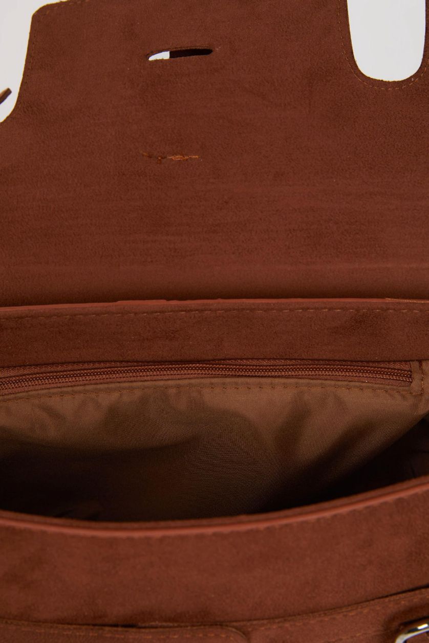 Woman Tan Woman Suede Shoulder Bag