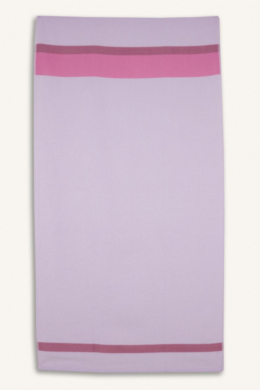 Girls & Teens Pink Girl Woven Beach Towel