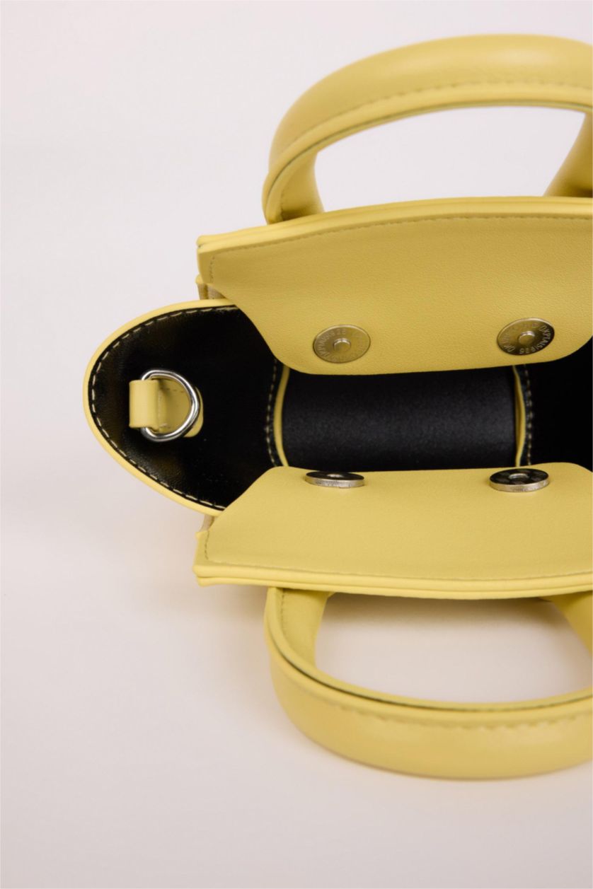 Әйелдерге Жалбыз Әйелдерге полиуретан шынжырлы иық сөмкесі