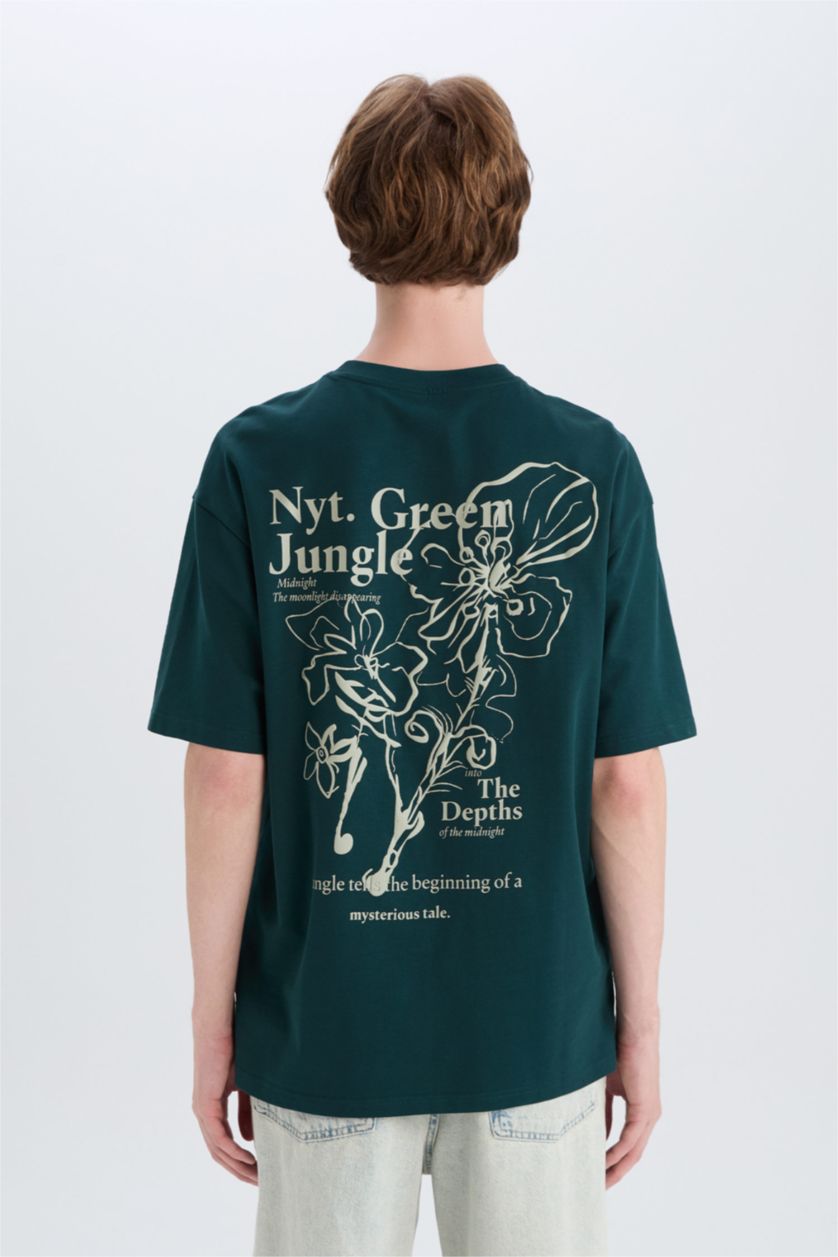 Erkek Koyu Yeşil %100 Pamuk Boxy Fit Bisiklet Yaka Sırt Baskılı Kısa Kollu Tişört