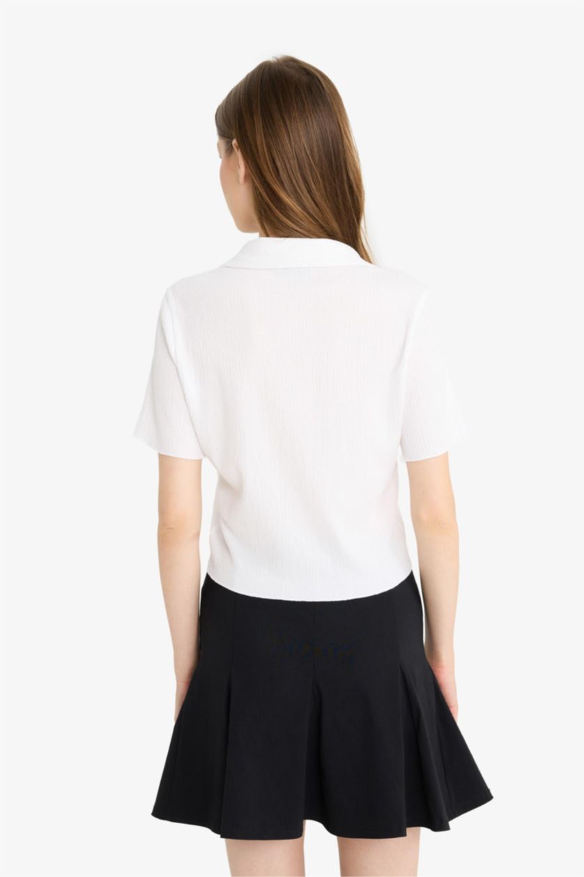 حريمي اوف وايت قميص نص كم سليم فيت بياقة قميص