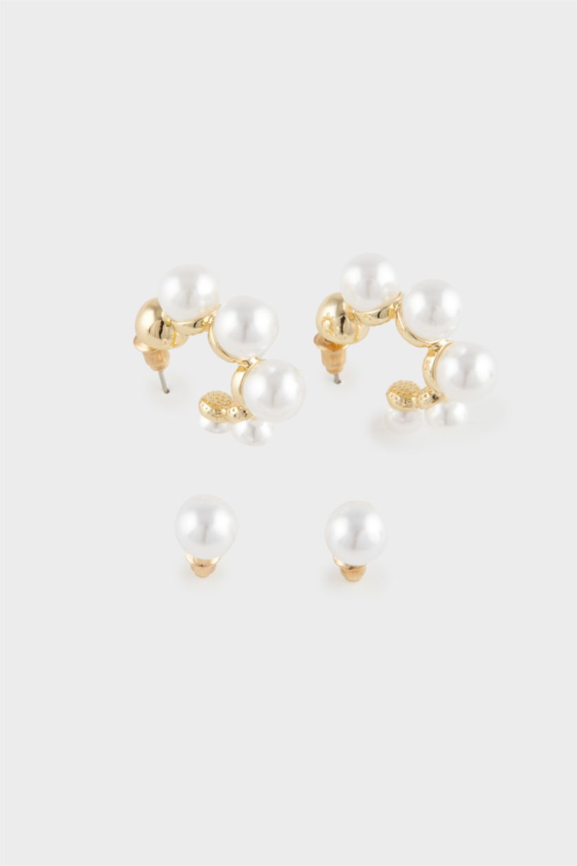 Woman White Woman 2 Piece Gold Earrings