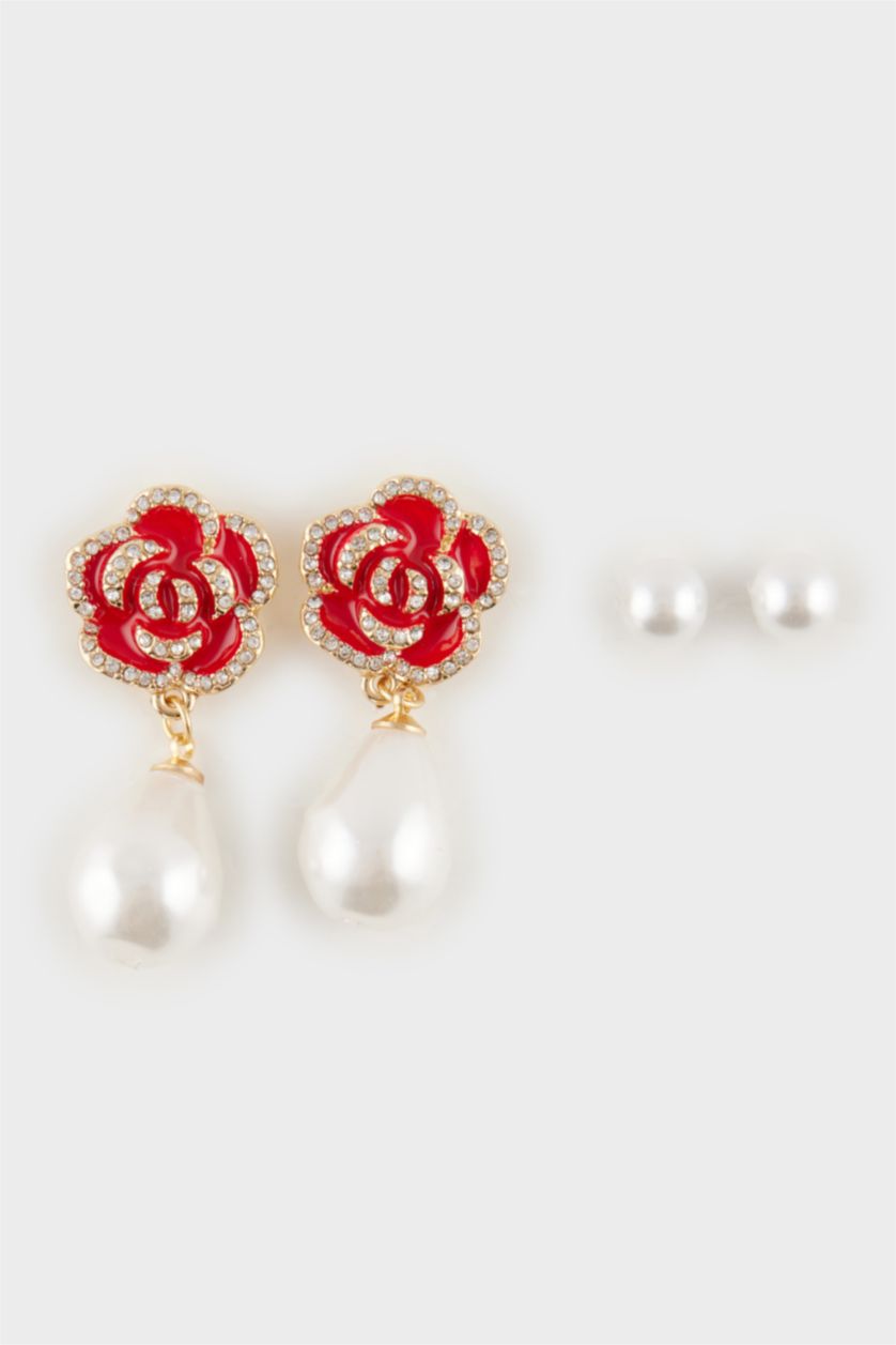 Woman Karma Woman Flower and Pearl Detailed 2 Piece Earrings