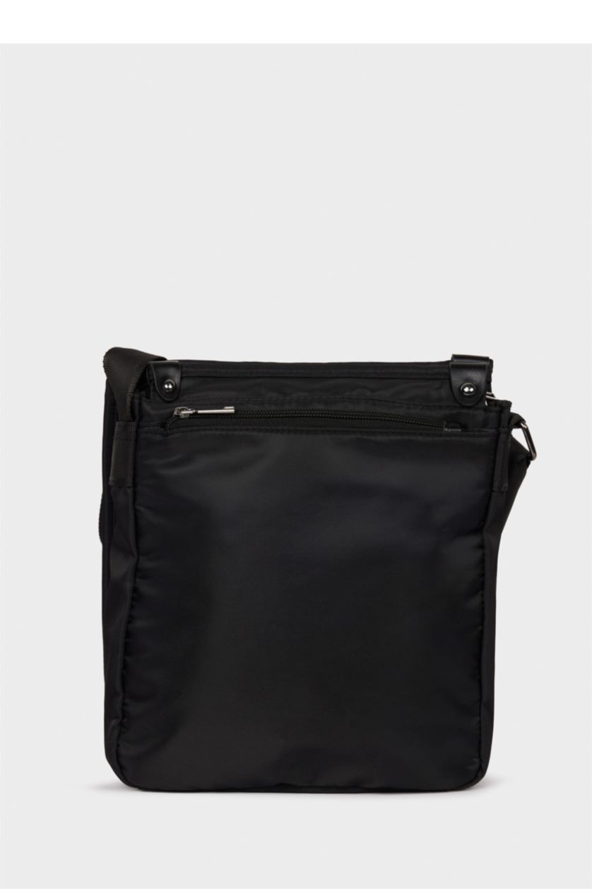 Ерлер қара Ерлерге иық сөмкесі