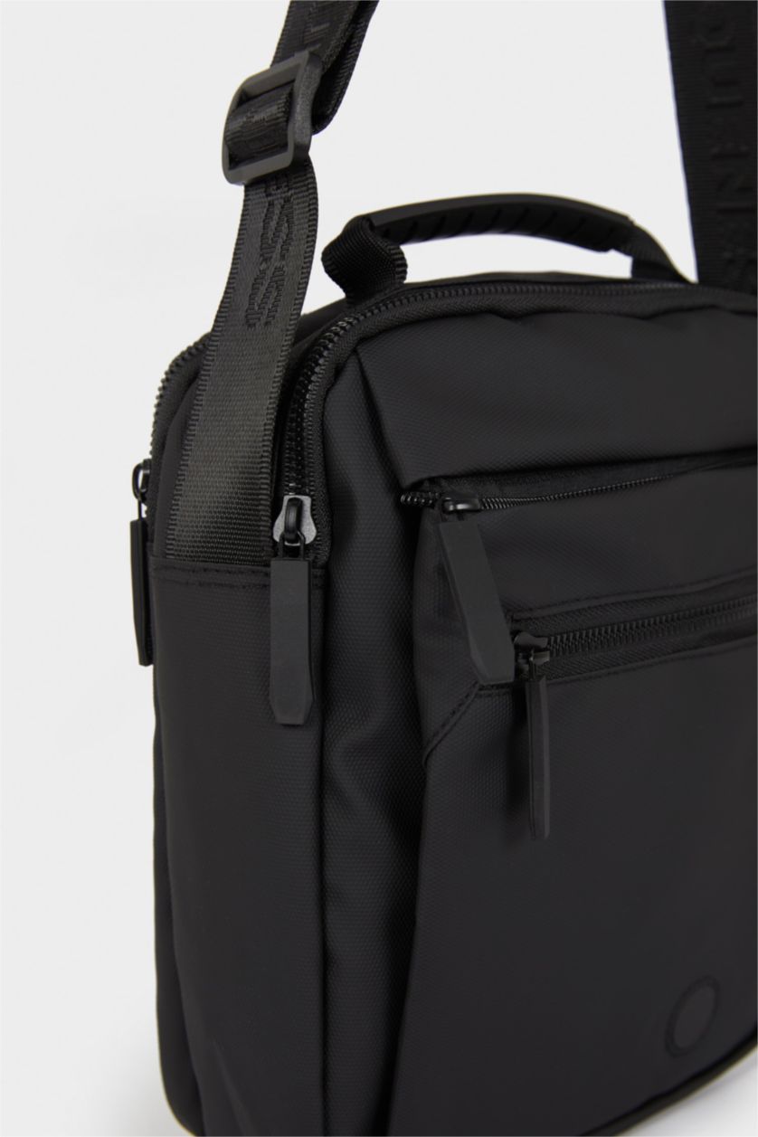 Ерлер қара Ерлерге полиуретан иық сөмкесі