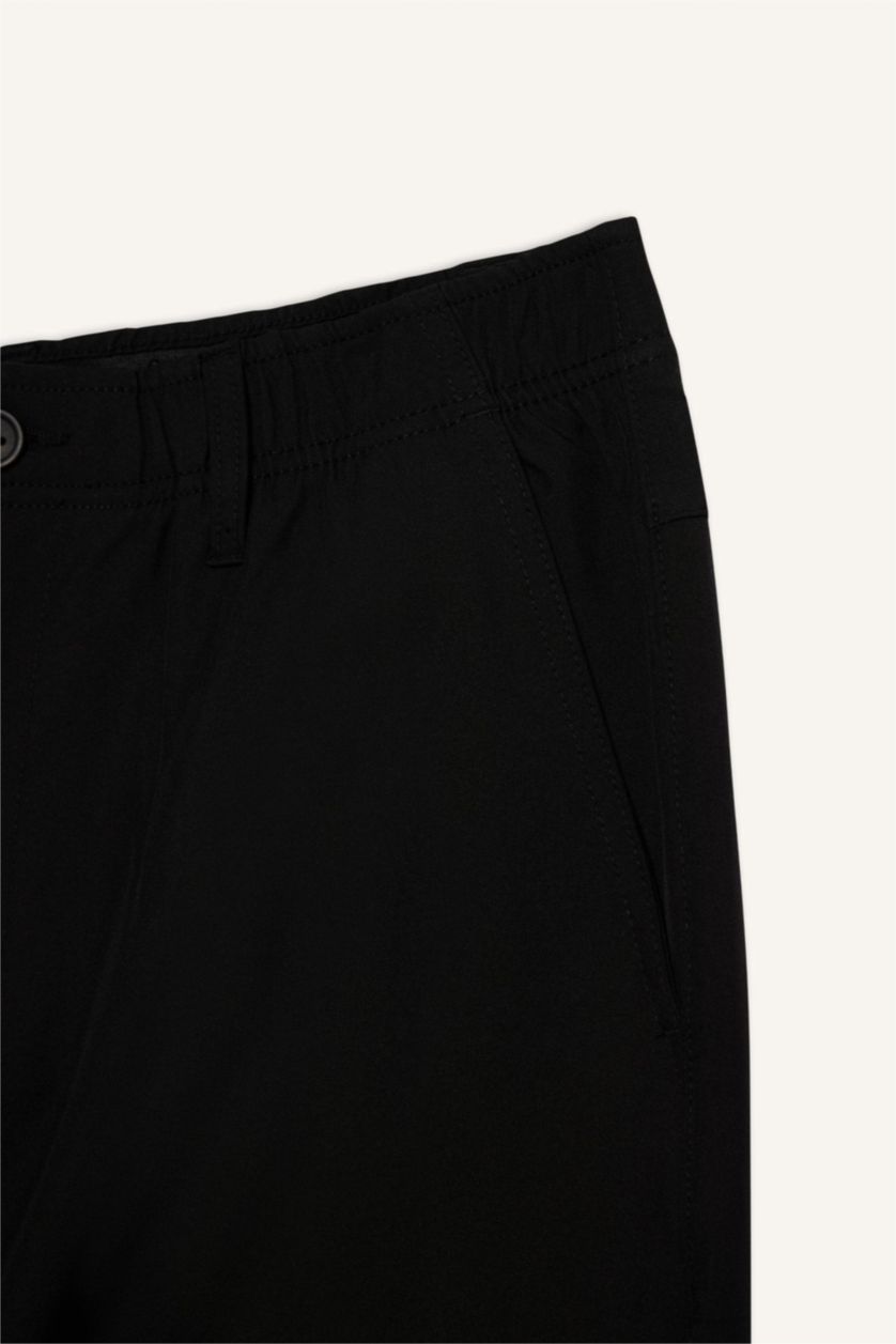 Erkek Siyah Standart Fıt Sporcu Kısa Paça Dokuma Şort