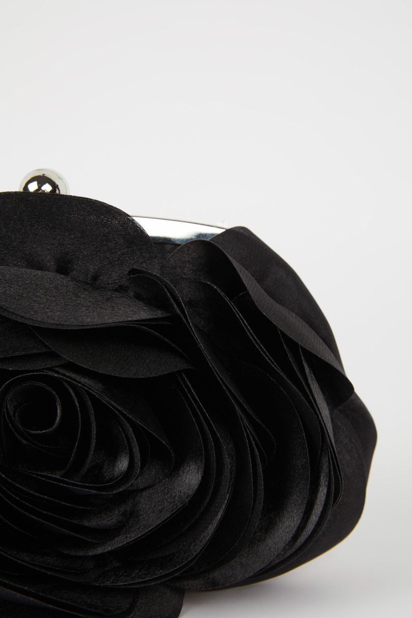 Kadın Siyah Saten Baget Çanta