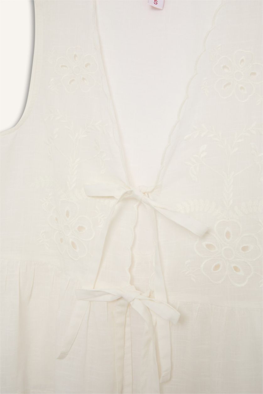 Kadın Kırık Beyaz Regular Fit Brode Önden Bağlamalı Beyaz Plaj Üstü