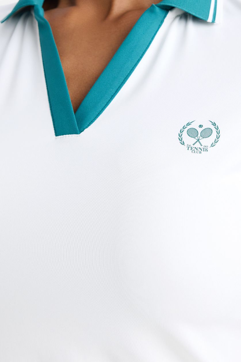 Kadın Beyaz Standart Fit Polo Yaka Baskılı Sporcu Kısa Kollu Beyaz Tişört