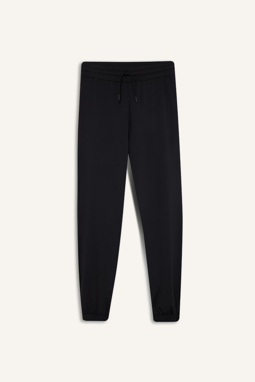WOMAN Black DeFactoFit Standard Fit Jogger Sweatpants