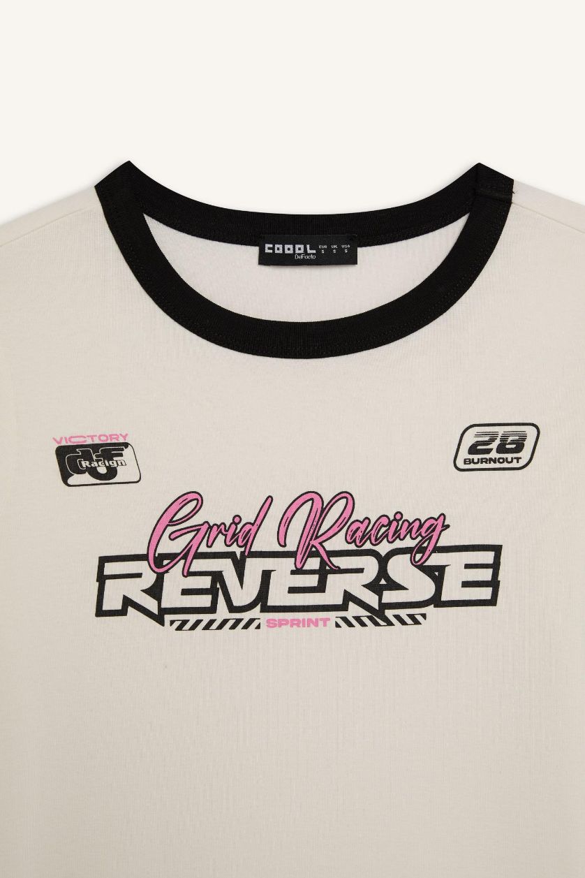 نساء اوف وايت تيشيرت نص كم مطبوع سليم فيت برقبة مستديرة