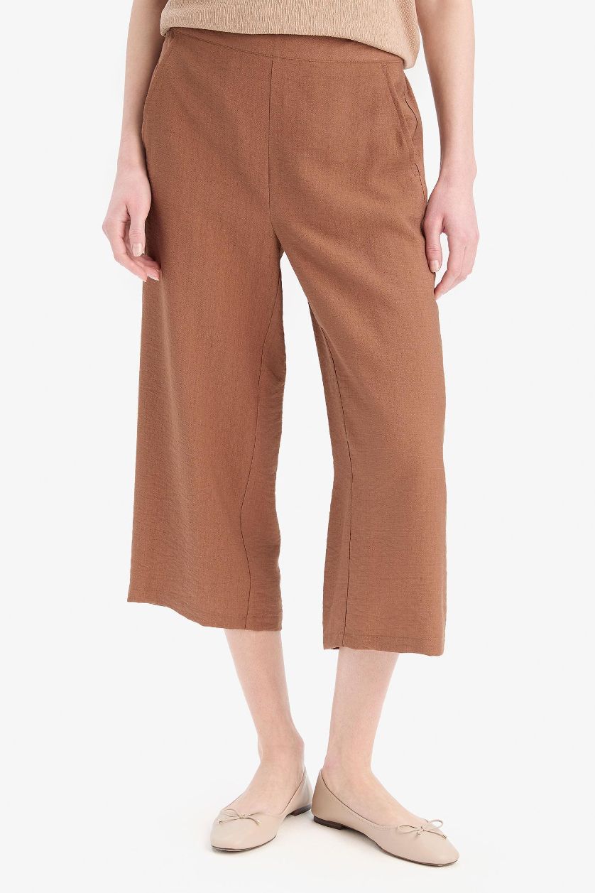WOMAN Light Brown Crop Fit Capri Pants