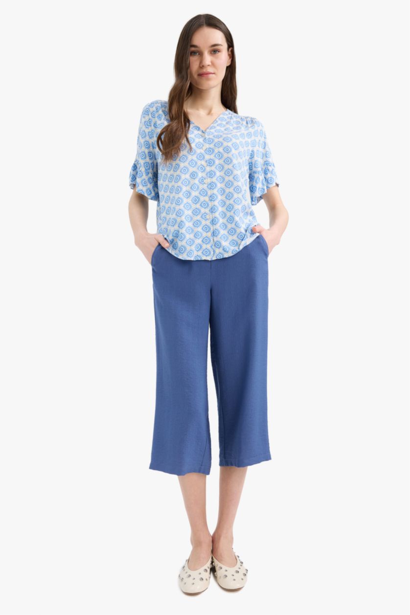 WOMAN Indigo Crop Fit Capri Pants