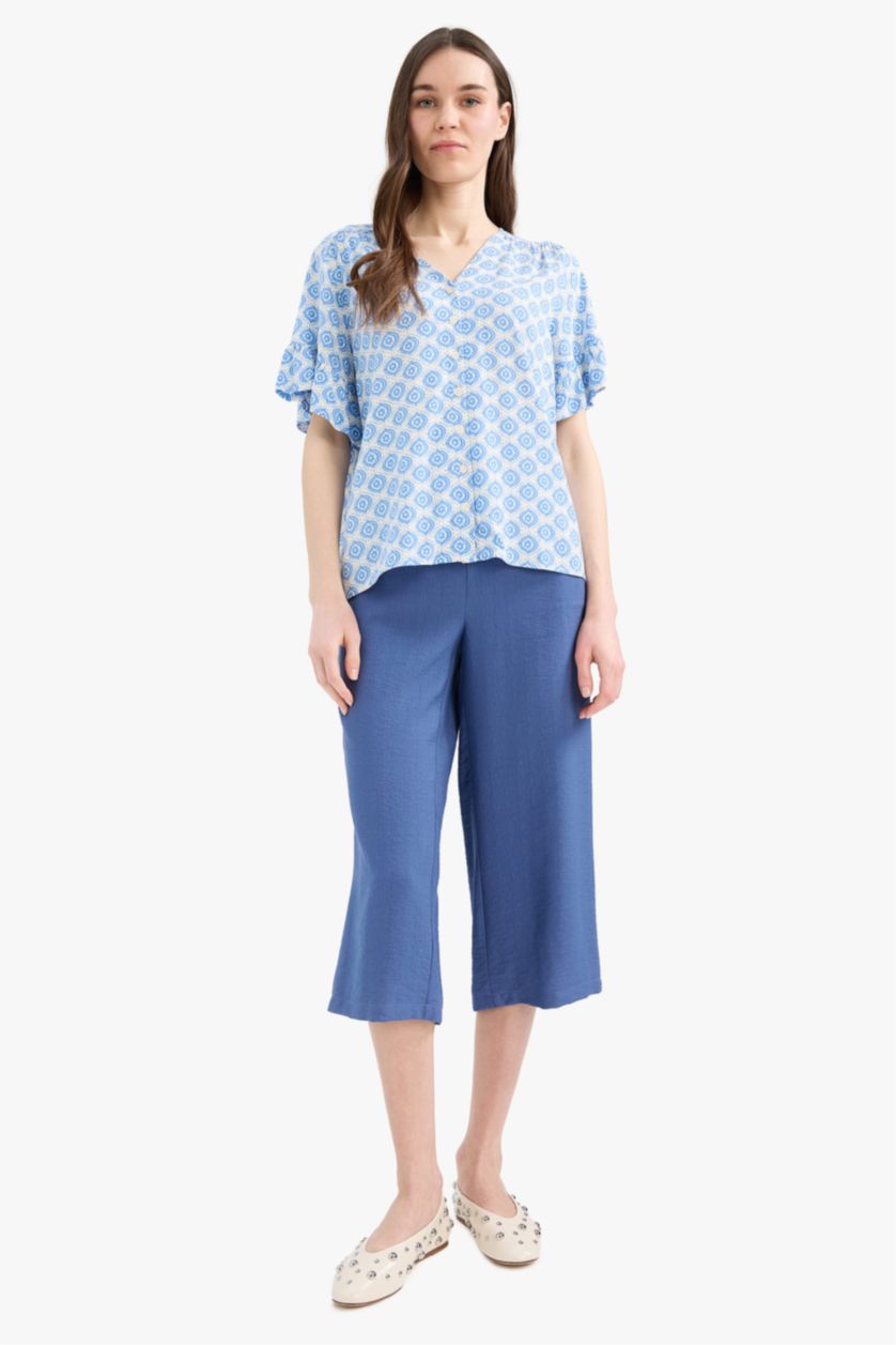 WOMAN Indigo Crop Fit Capri Pants