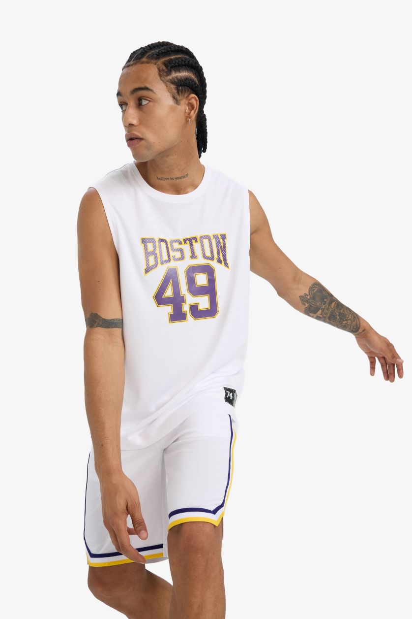 Ерлер ақ Ерлерге стандарт пішім дөңгелек жаға басып шығарылған Ішкөйлек