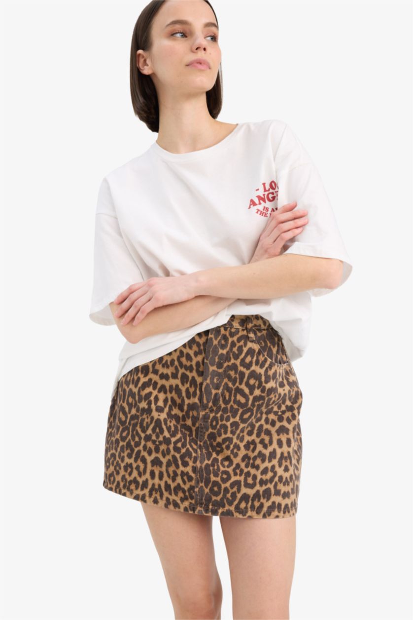 Kadın Kahve Leopar Desenli Normal Bel Gabardin Mini Etek