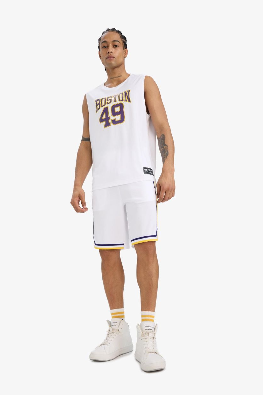 Man White Standard Fit Printed Elastic Band Shorts