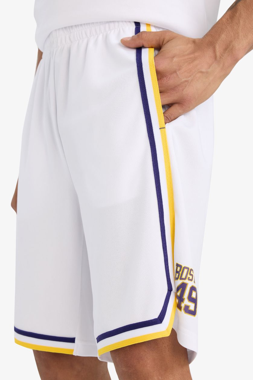 Man White Standard Fit Printed Elastic Band Shorts