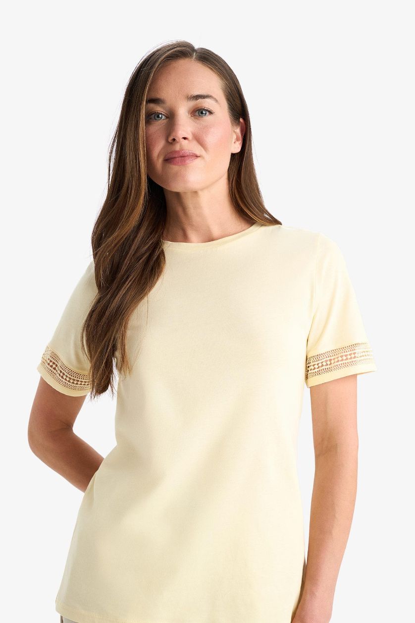 FEMME Jaune T-shirt col rond en jersey à manches courtes Coupe régulière