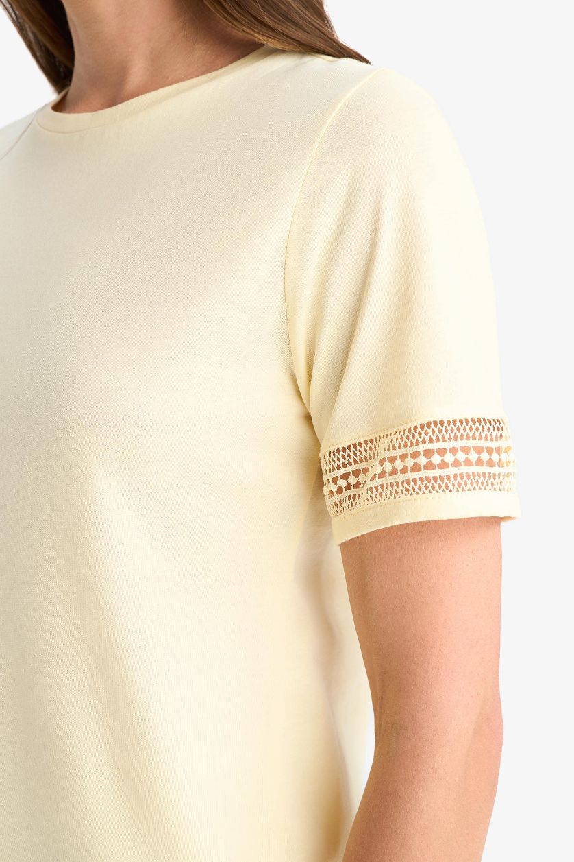 FEMME Jaune T-shirt col rond en jersey à manches courtes Coupe régulière